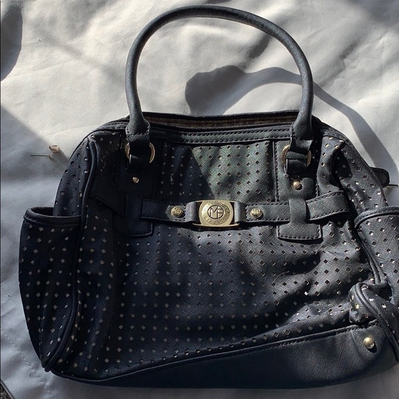 purses with pockets on the side